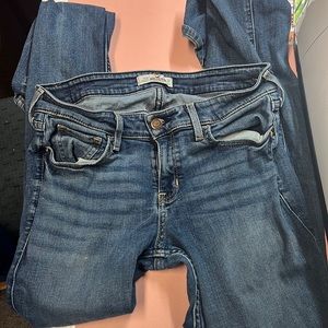 Size 7 lightly worn Hollister bootcut Jeans